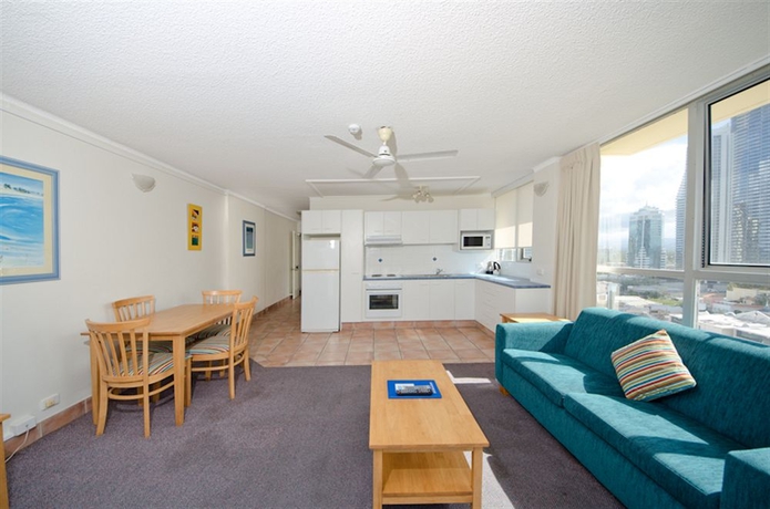 Imagen de los interiores del Hotel Chateau Beachside. Foto 8