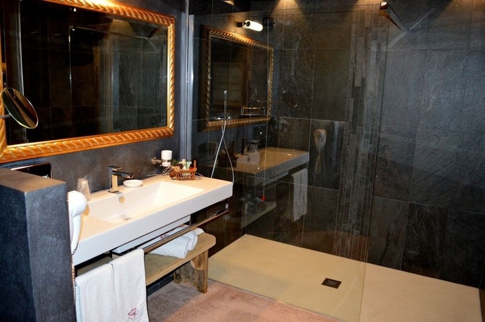 Imagen de la habitación del Hotel Chateau Blanc. Foto 4