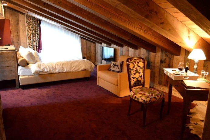 Imagen de los interiores del Hotel Chateau Blanc. Foto 15