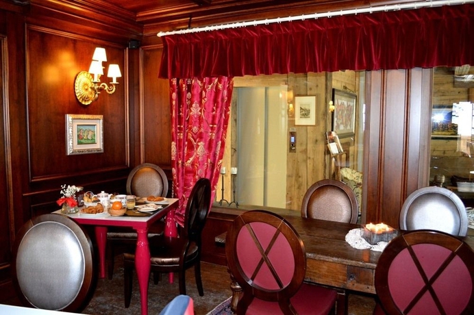 Imagen del bar/restaurante del Hotel Chateau Blanc. Foto 3