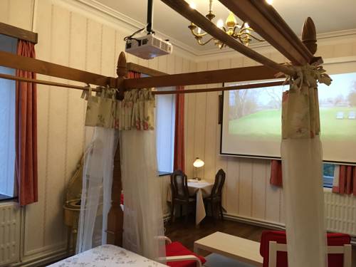 Imagen de la habitación del Hotel Chateau Bleu. Foto 5