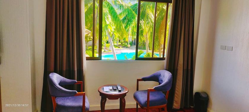 Imagen de la habitación del Hotel Chateau Bleu Resort. Foto 11
