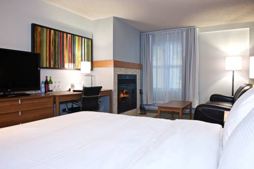Imagen de la habitación del Hotel Chateau Bromont. Foto 10