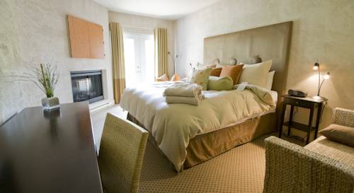 Imagen de la habitación del Hotel Chateau Bromont. Foto 11