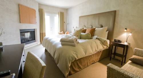 Imagen de la habitación del Hotel Chateau Bromont. Foto 15