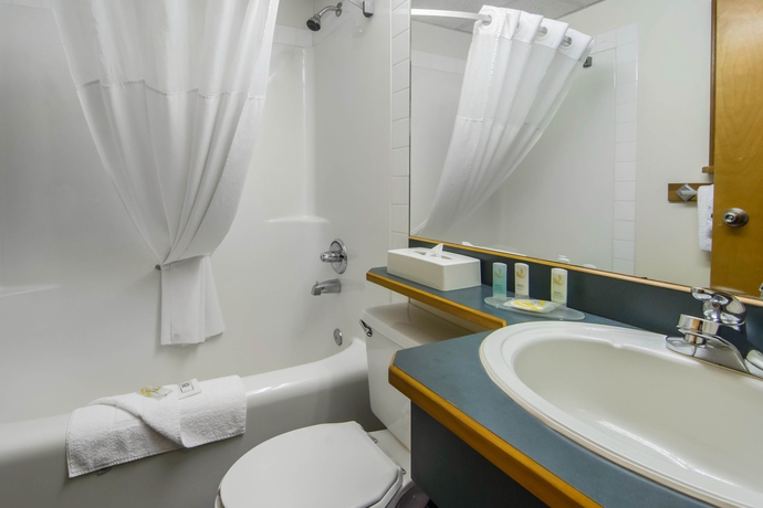 Imagen de la habitación del Hotel Chateau Canmore. Foto 10