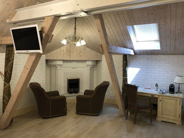 Imagen de la habitación del Hotel Chateau Cihelny. Foto 19