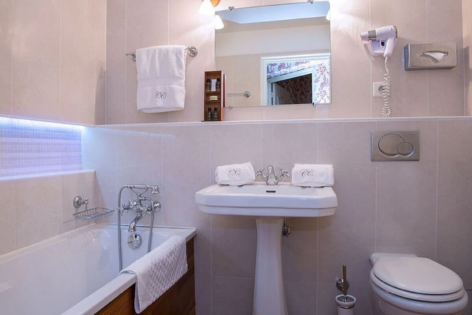 Imagen de la habitación del Hotel Chateau Cocove. Foto 17