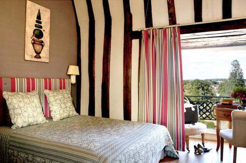 Imagen de la habitación del Hotel Chateau Colbert. Foto 9