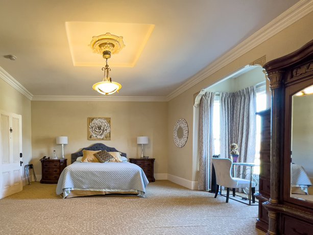 Imagen de la habitación del Hotel Chateau Coralini. Foto 8