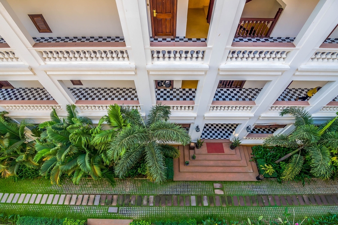 Imagen de los exteriores del Hotel Chateau D'angkor La Residence. Foto 15