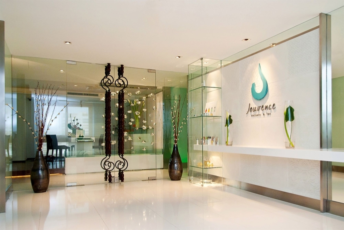 Imagen de la piscina del Hotel Chateau De Bangkok. Foto 14