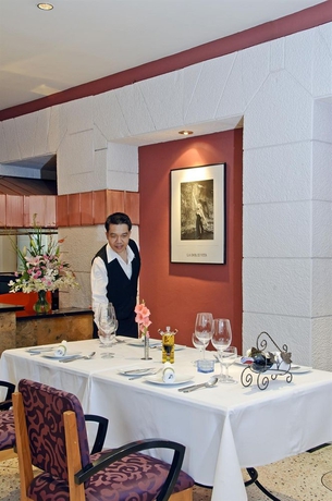 Imagen del bar/restaurante del Hotel Chateau De Bangkok. Foto 4