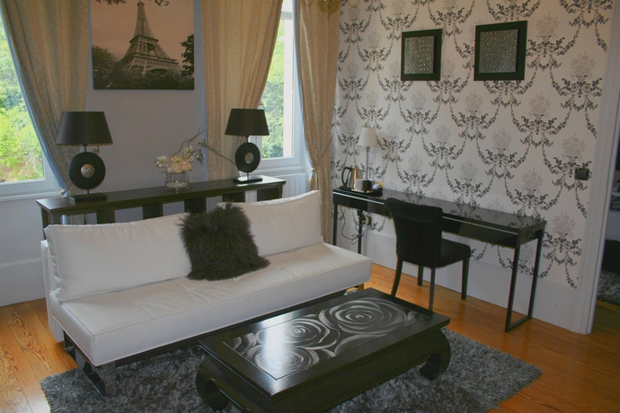 Imagen de los interiores del Hotel Chateau De Challanges. Foto 7