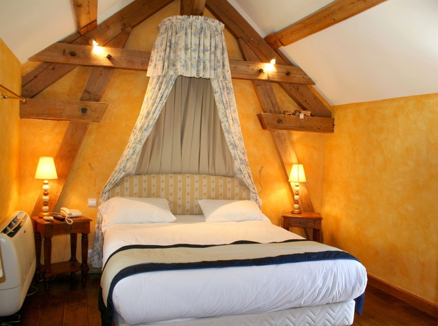 Imagen de la habitación del Hotel Chateau De Challanges. Foto 5