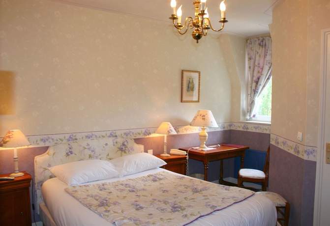 Imagen de la habitación del Hotel Chateau De Challanges. Foto 6