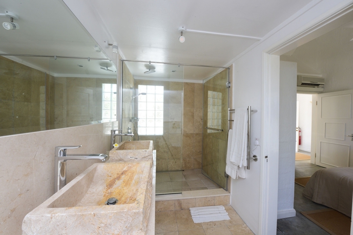 Imagen de la habitación del Hotel Chateau De Feuilles. Foto 9
