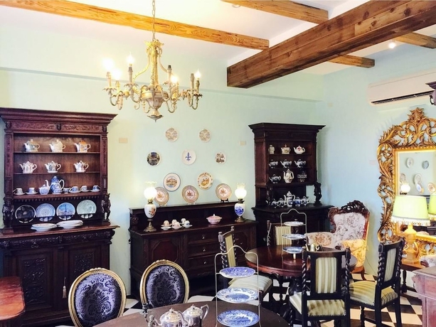 Imagen de los interiores del Hotel Chateau De France. Foto 19