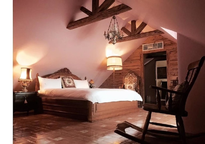 Imagen de la habitación del Hotel Chateau De France. Foto 8