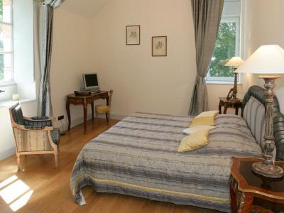 Imagen de la habitación del Hotel Chateau De Garrevaques. Foto 5