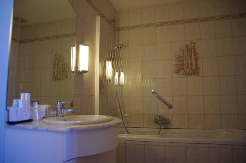 Imagen de la habitación del Hotel Chateau De Latour. Foto 6