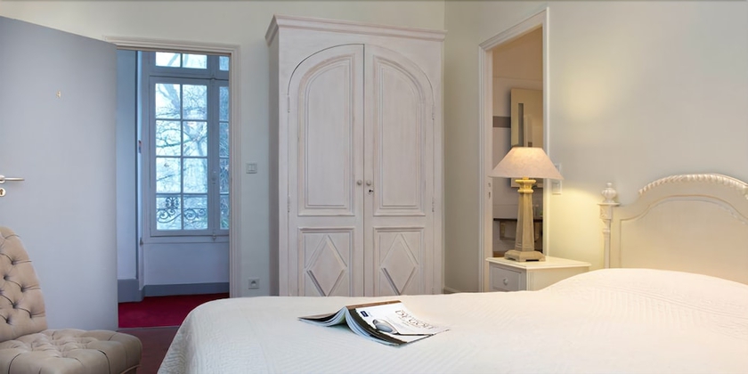 Imagen de la habitación del Hotel Chateau De Lhermitage. Foto 6