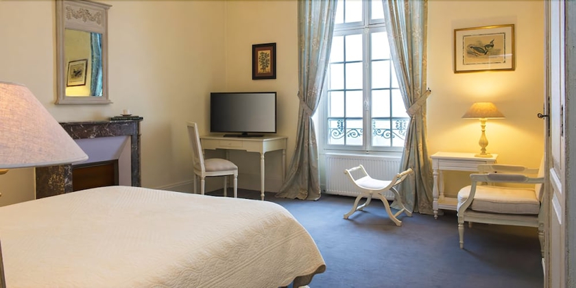 Imagen de la habitación del Hotel Chateau De Lhermitage. Foto 12