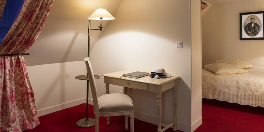 Imagen de la habitación del Hotel Chateau De Lhermitage. Foto 15