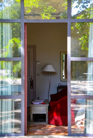 Imagen de la habitación del Hotel Chateau De Roussan. Foto 16