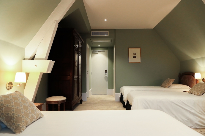 Imagen de la habitación del Hotel Chateau De Saulon. Foto 2