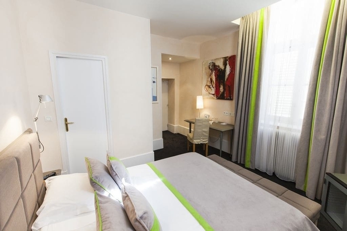 Imagen de la habitación del Hotel Chateau De Saulon. Foto 8