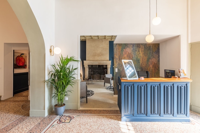 Imagen de los interiores del Hotel Chateau Des Fines Roches. Foto 19