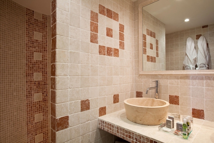 Imagen de la habitación del Hotel Chateau Des Fines Roches. Foto 16