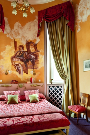 Imagen de la habitación del Hotel Chateau Des Reynats. Foto 16