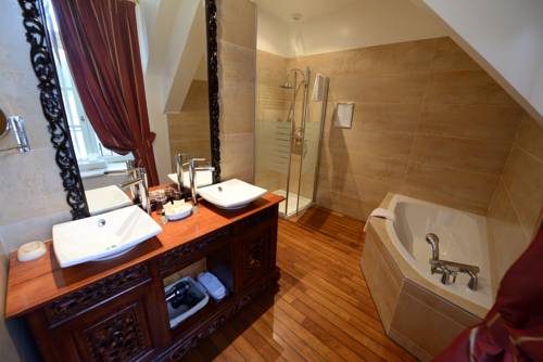 Imagen de la habitación del Hotel Chateau Du Boisniard. Foto 8