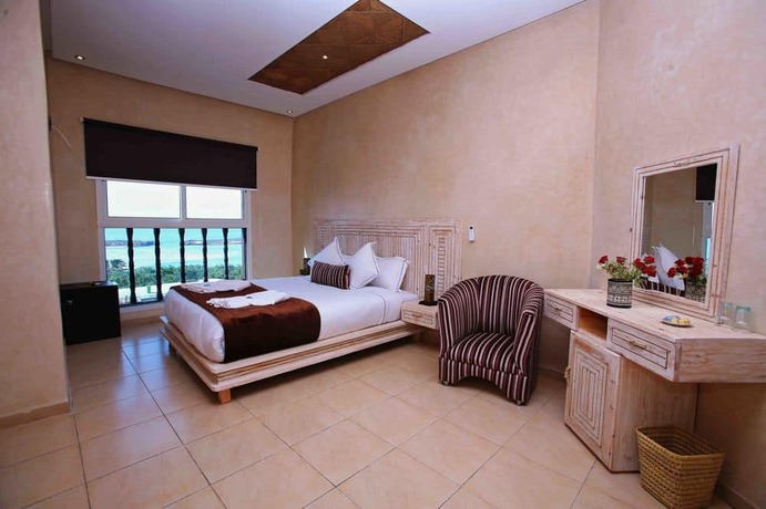 Imagen de la habitación del Hotel Chateau Eden El Rouh. Foto 3