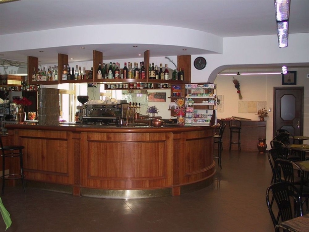 Imagen del bar/restaurante del Hotel Chateau. Foto 2