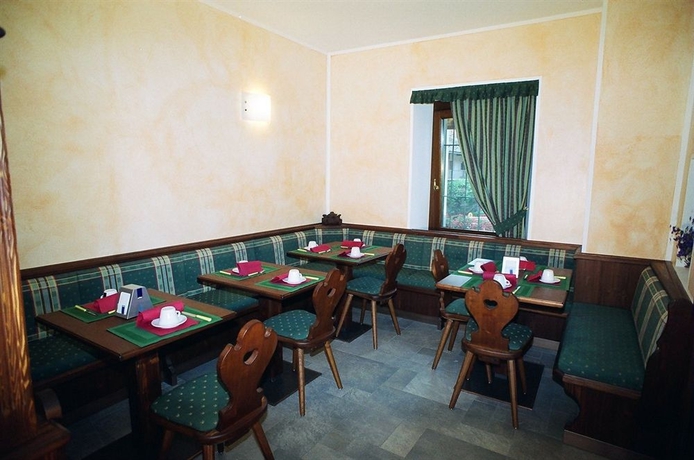 Imagen del bar/restaurante del Hotel Chateau. Foto 3