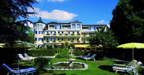 Imagen de la habitación del Hotel Chateau Fontenay. Foto 2
