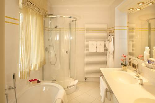 Imagen de la habitación del Hotel Chateau Fontenay. Foto 6