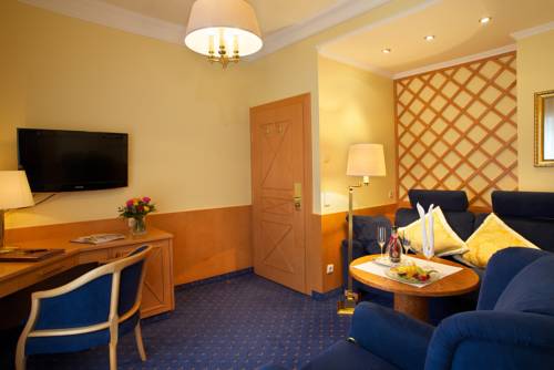 Imagen de la habitación del Hotel Chateau Fontenay. Foto 8