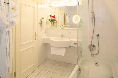 Imagen de la habitación del Hotel Chateau Fontenay. Foto 9