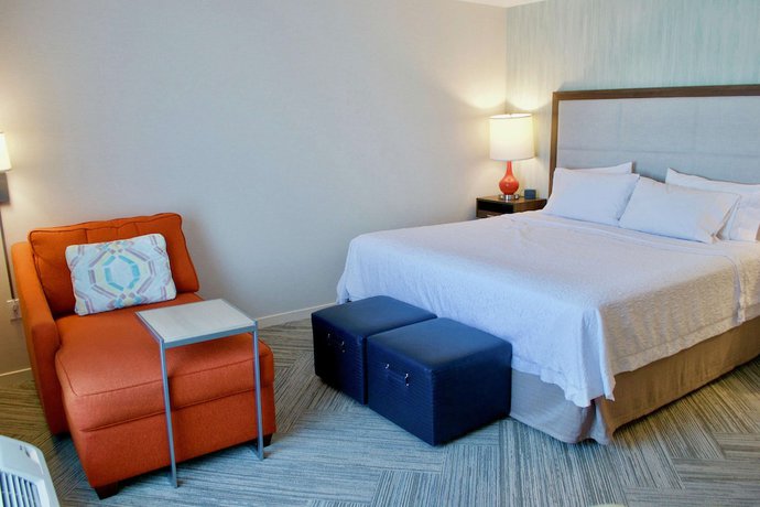 Imagen de la habitación del Hotel Chateau Fredericton, Trademark Collection by Wyndham. Foto 8