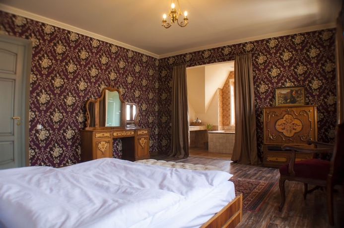 Imagen de la habitación del Hotel Chateau Gabriel. Foto 3