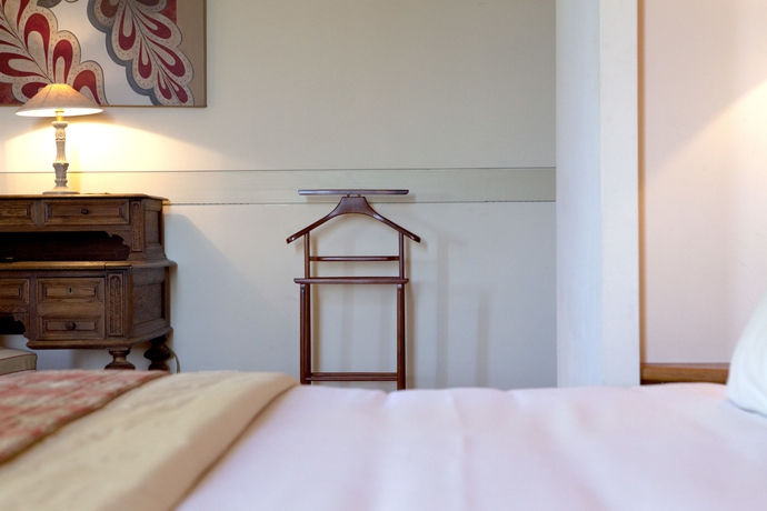 Imagen de la habitación del Hotel Chateau Grattequina. Foto 8