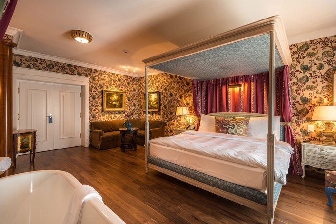 Imagen de la habitación del Hotel Chateau Guetsch. Foto 6