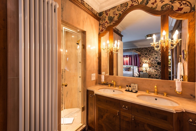 Imagen de la habitación del Hotel Chateau Guetsch. Foto 11