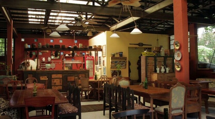 Imagen del bar/restaurante del Hotel Chateau Hestia. Foto 16