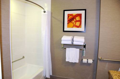 Imagen de la habitación del Hotel Chateau Inn & Suites Bonnyville. Foto 2
