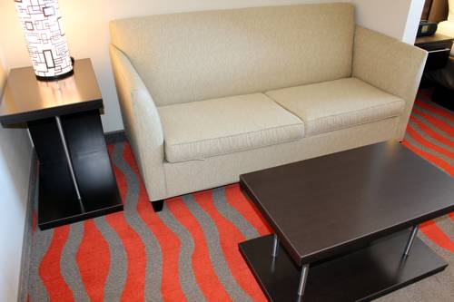 Imagen de la habitación del Hotel Chateau Inn & Suites Bonnyville. Foto 7